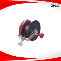 Carrete de Nylon Robusto con Estructura Galvanizada JVA